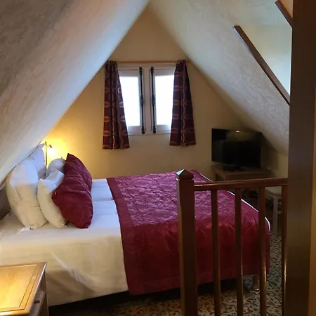 オテル ラ クロワ ブランシュ 3* Mont-Saint-Michel