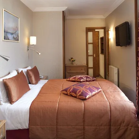 Hotel La Croix Blanche 3*